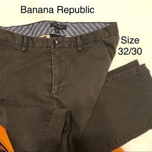 Banana Republic 32/30 pants